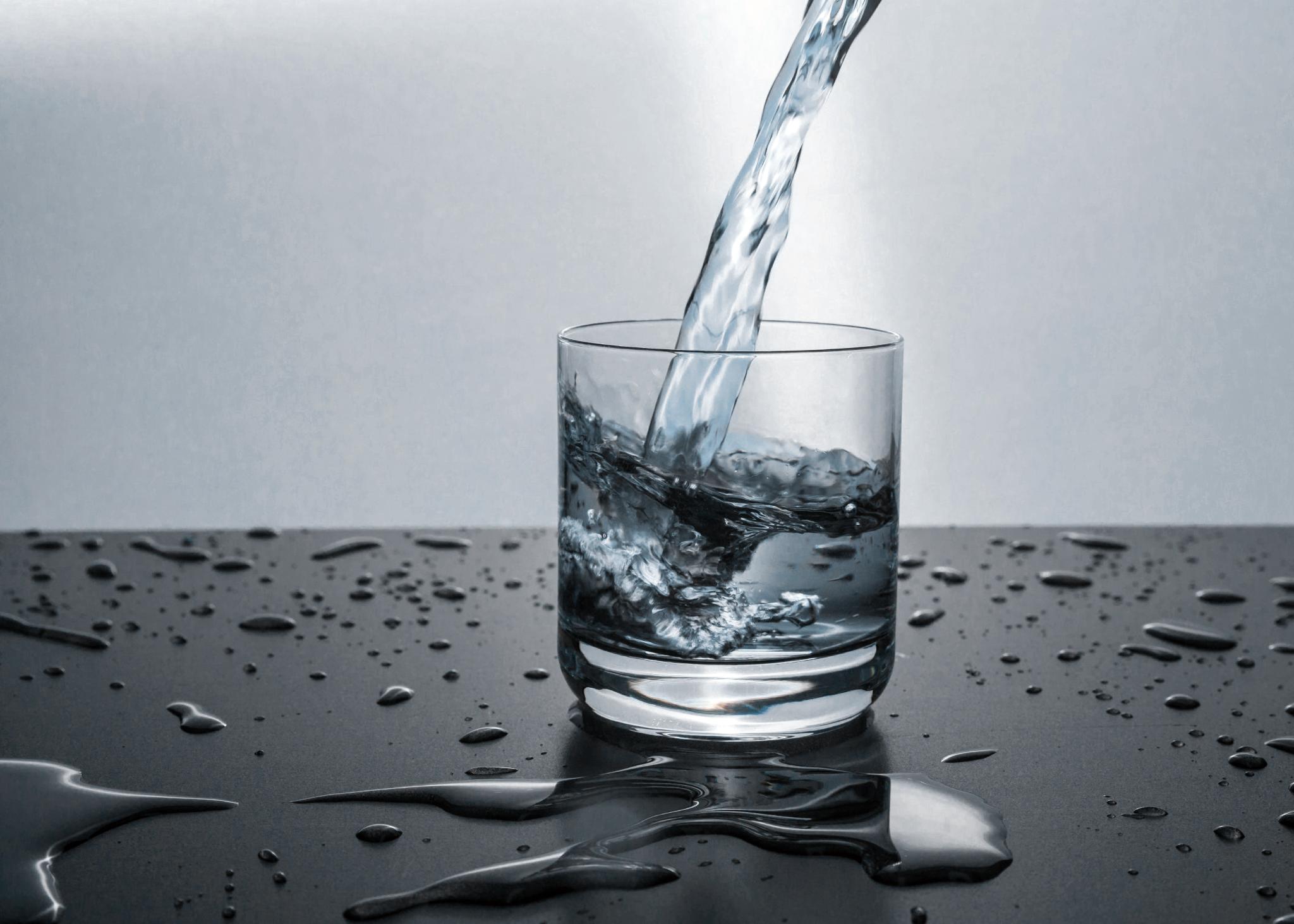 ACRN – Article – Office Drinking Water – Filter vs Bottles – Michael Murray ACRN - Article - Office Drinking Water - Filter vs Bottles - Michael Murray